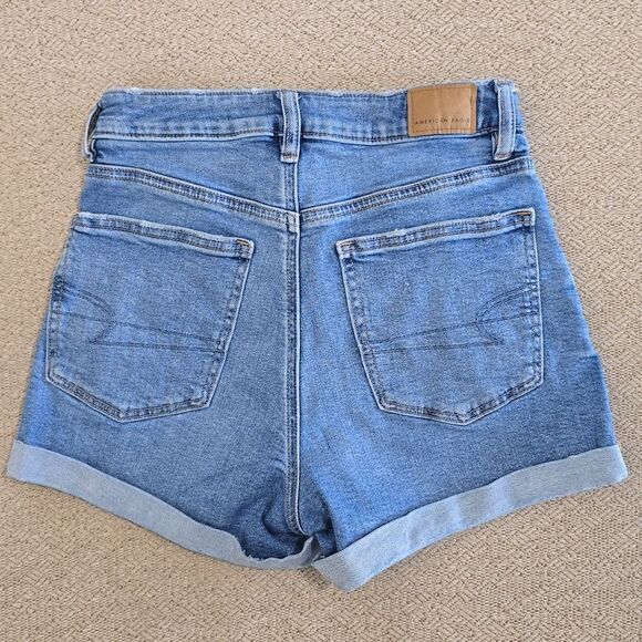American Eagle Mom Short Cuffed Hem Shorts - Size 2 - Picture 2 of 13